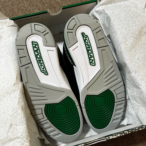 Jordan 3 Retro ‘Pine Green’ - Picture 7 of 7